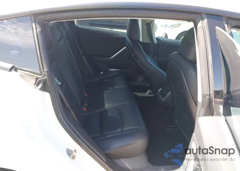 2018 Tesla Model 3 Long Range/Mid Range из США, поврежденный, VIN 5YJ3E1EA3JF048858